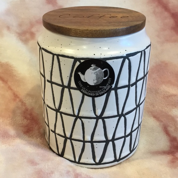 White & Black Geometric Ceramic Coffee Storage Canister NWT The Old Pottery Co - Picture 8 of 16